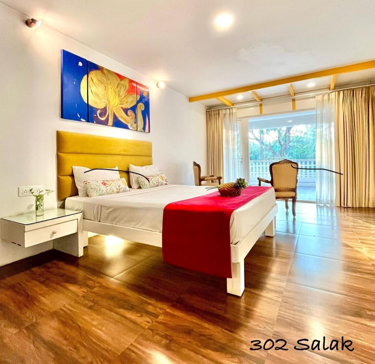 Beach Paradise Miramar Goa Panaji Exterior photo